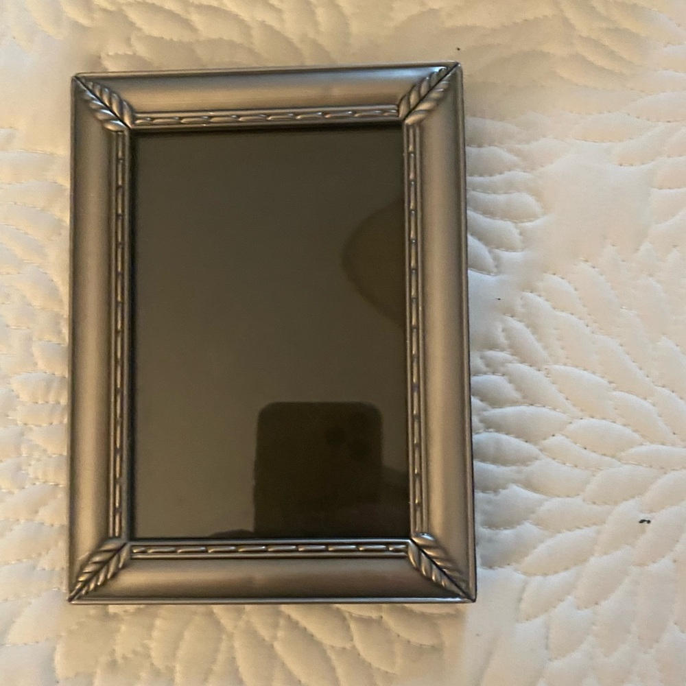 Elegant Silver Photo Frame